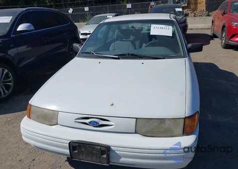 1995 Ford Escort Lx/Sport z USA, uszkodzony, nr VIN 3FASP13J7SR171562
